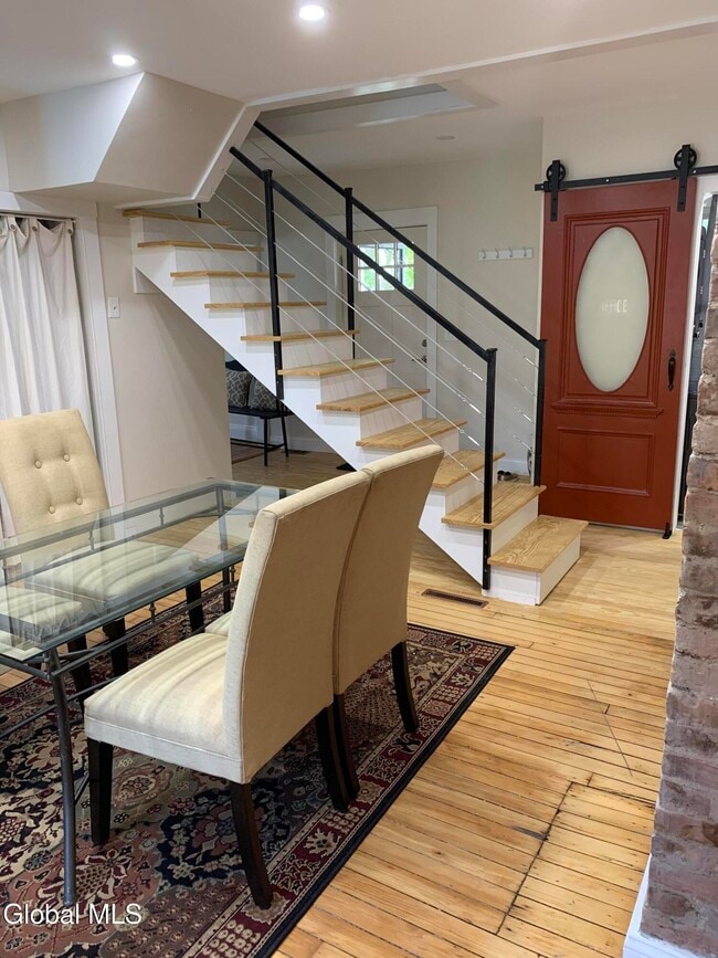 Building Photo - 218 Washington St