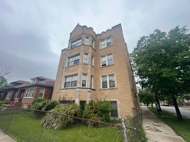 Primary Photo - 1256 W 83rd St