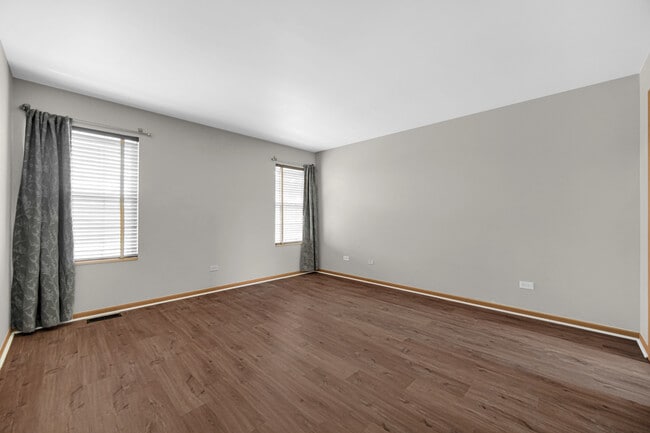 Building Photo - 5005 Corning Ct