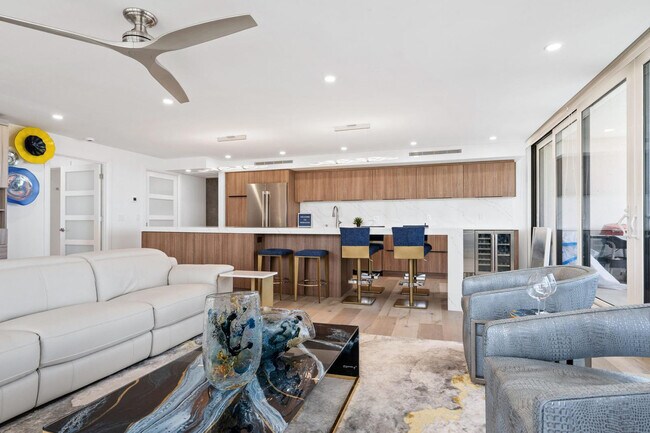 Building Photo - 5400 Ocean Blvd