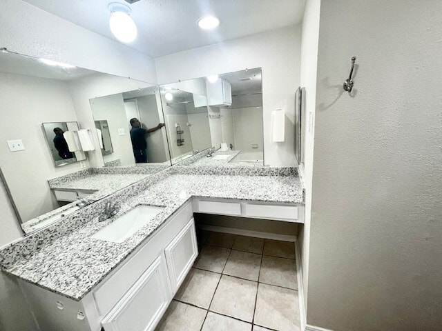 Building Photo - 12200 Overbrook Ln