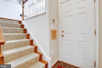 Building Photo - 4527 English Holly Dr