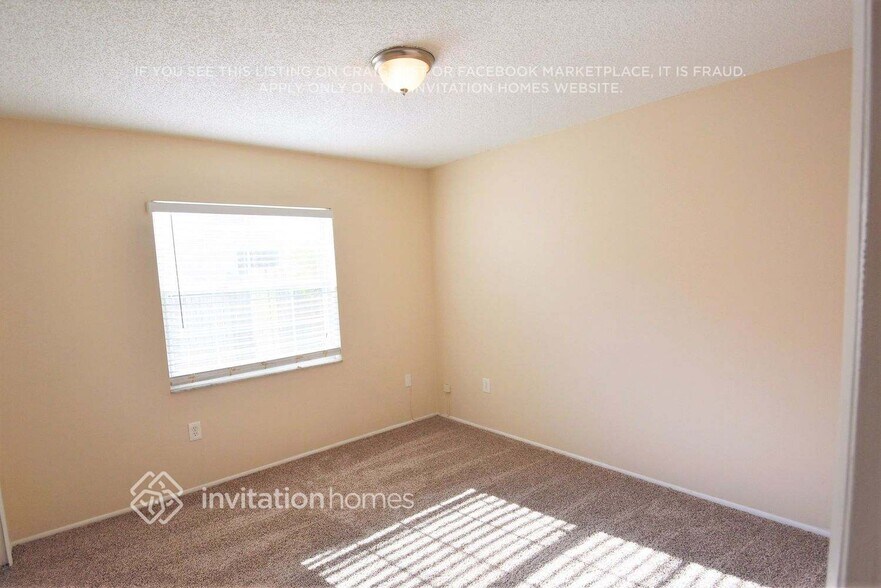 Building Photo - 417 Declaration Dr