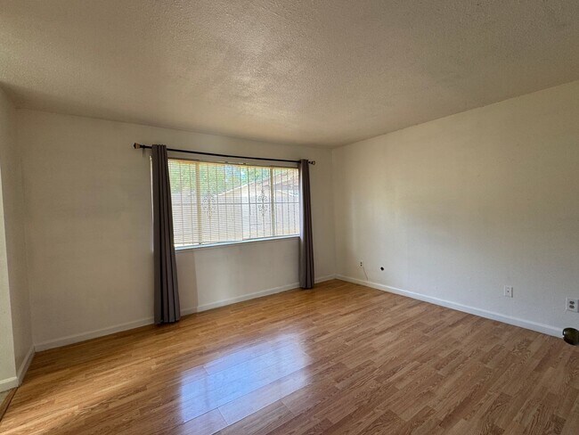 Building Photo - 8213 Diana Marie Dr