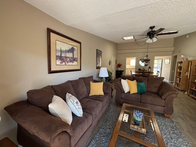 Building Photo - Fantastic Summer Getaway, Short Term Furni...
