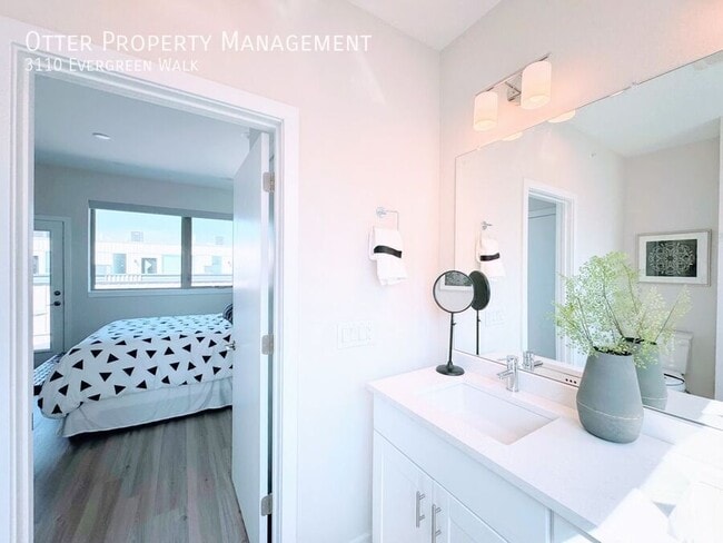Building Photo - 3110 Evergreen Walk