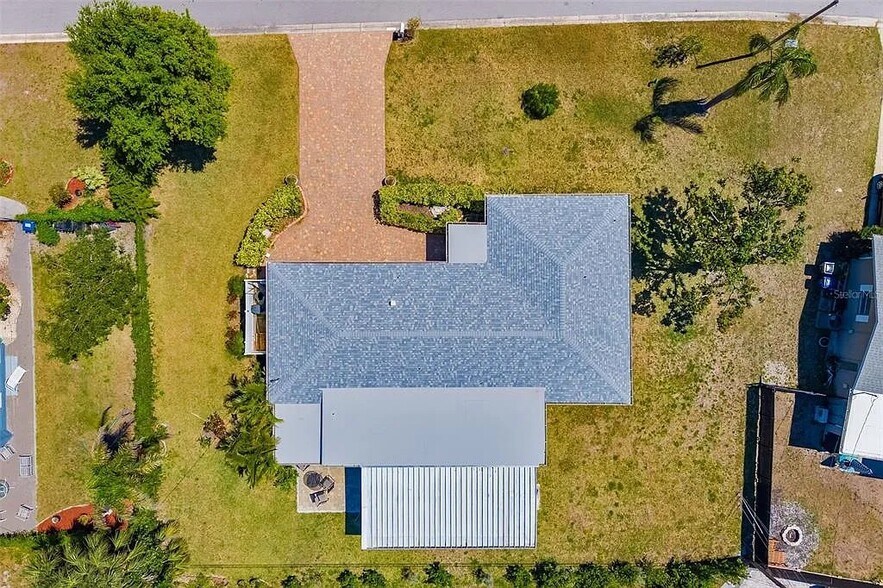 Building Photo - 5522 Yorkshire Way