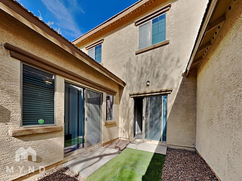 Building Photo - 2507 N 148th Dr