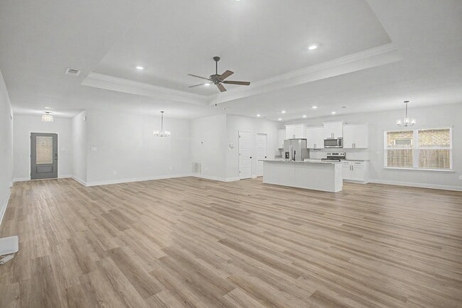 Building Photo - 13569 Sarus Dr