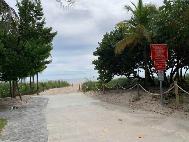 Building Photo - 3208 SE 11th St