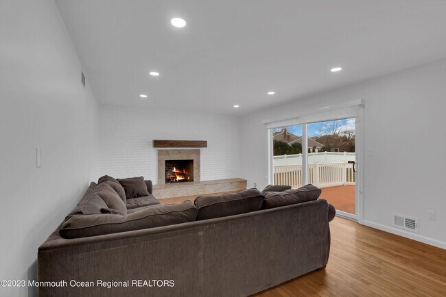 Building Photo - 65 Fulton Ave