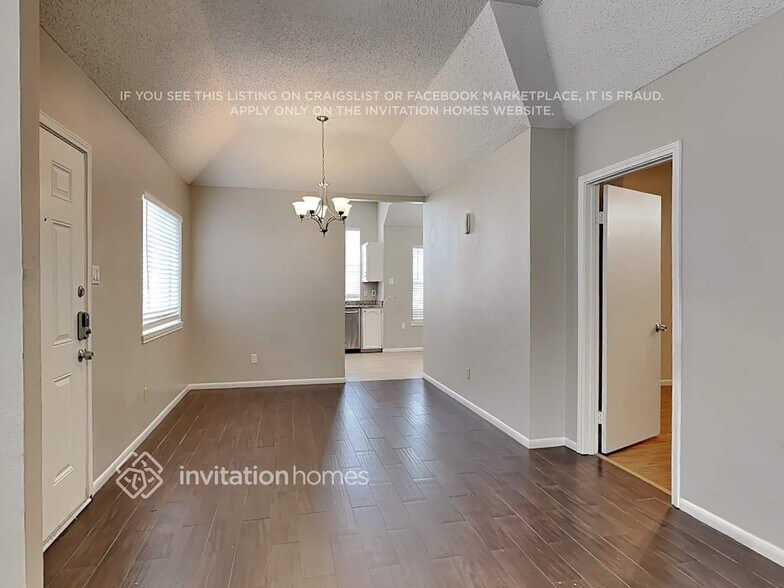 Building Photo - 922 Gaynor Ave