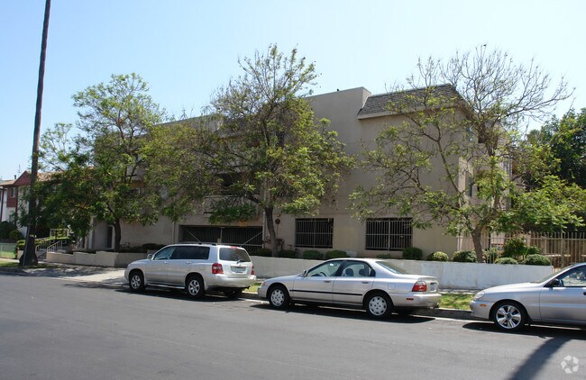 Building Photo - 976 Elden Ave