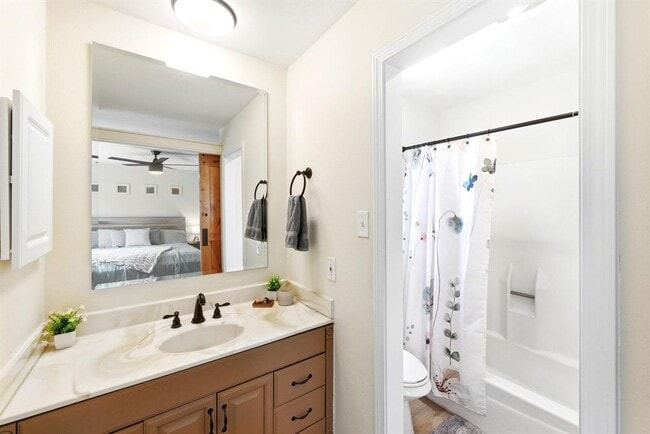 Building Photo - 7210 Towering Oaks Dr