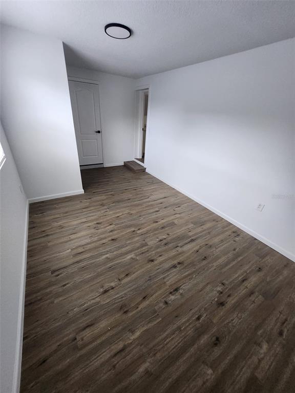 Building Photo - 1216 Emeralda Rd