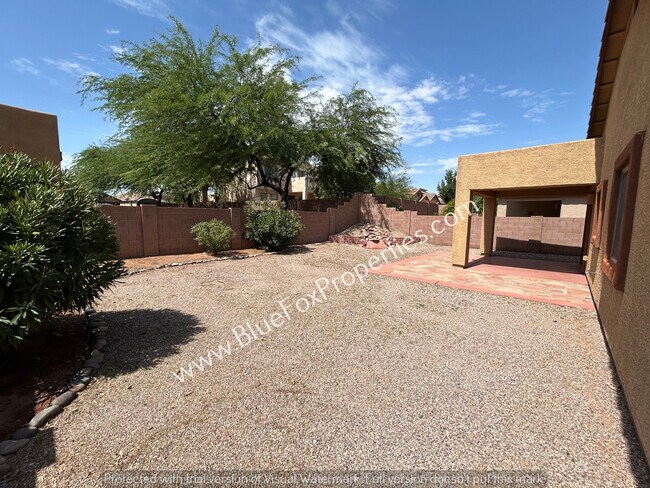 Building Photo - 167 W Calle Patio Lindo