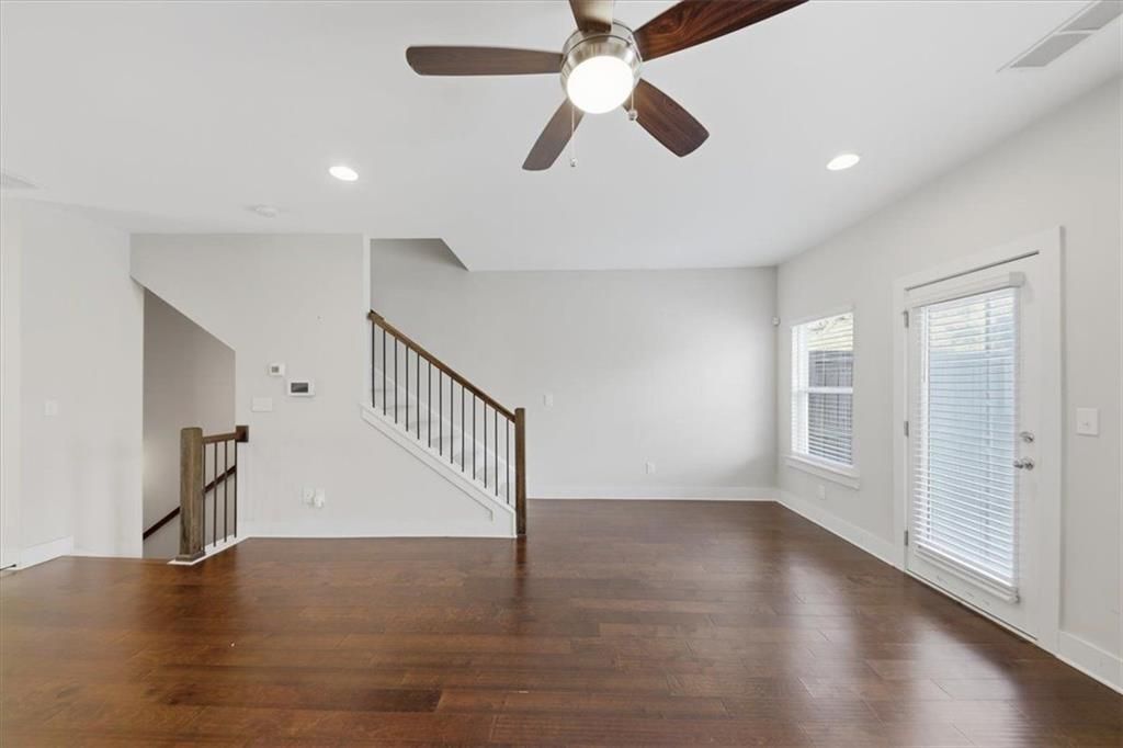 Building Photo - 3796 Oxford Cir