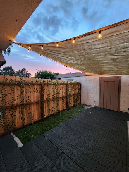 Building Photo - 2603 Via Bocas