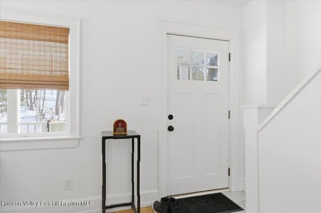 Building Photo - 5153 NY-9G