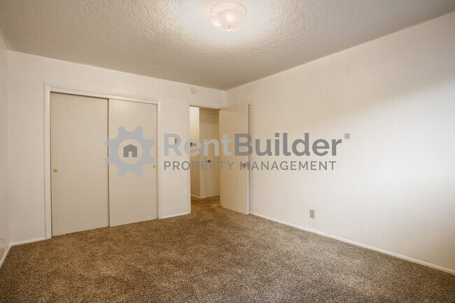 Building Photo - !!CALL US TODAY AT (505) 808-6467 TO SCHED...