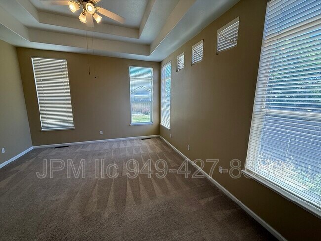 Building Photo - 9950 Moccasin Ct