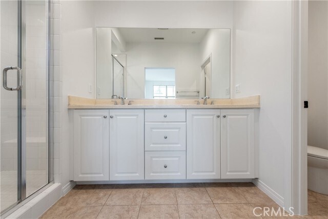 Building Photo - 61 Quill