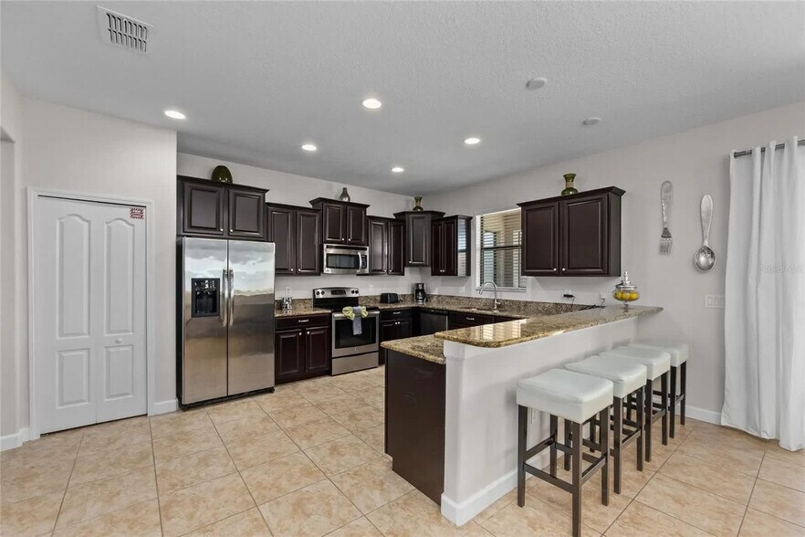 Building Photo - 1401 Wexford Way