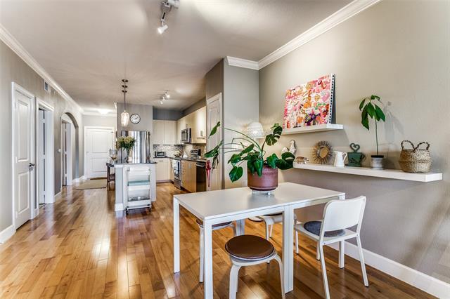 Building Photo - 3818 Holland Ave