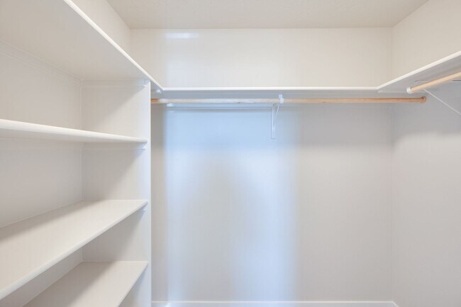 Building Photo - Baraya Townhomes: Modern Townhomes for Ren...