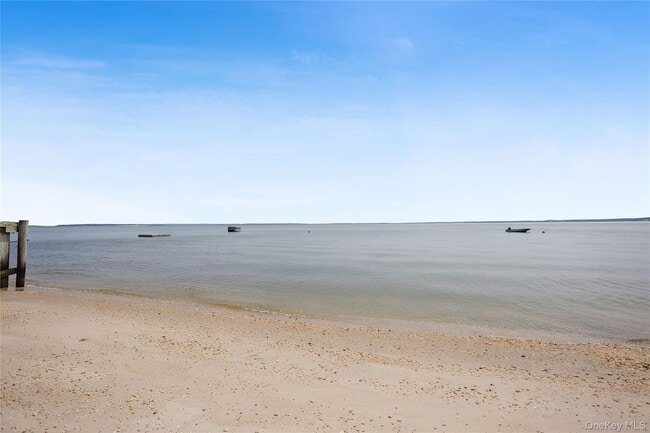 Building Photo - 33 Beach Rd