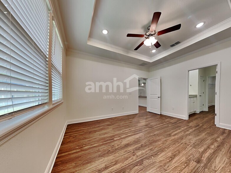 Building Photo - 12644 Percy Ln