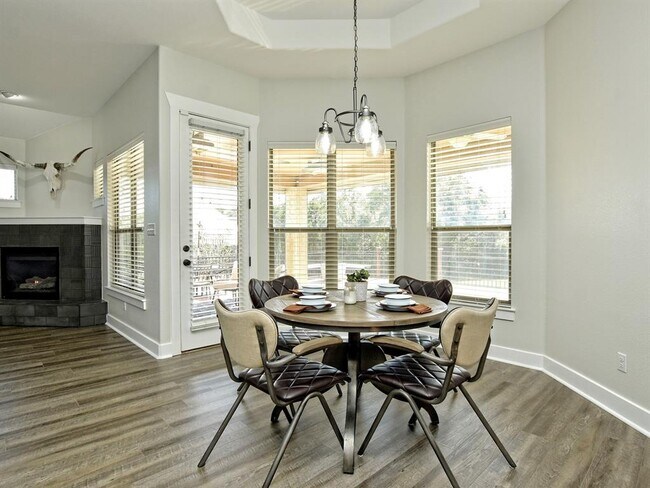 Building Photo - 214 Rivulet Ln