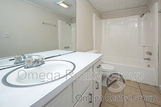 Building Photo - 1507 7th Ave