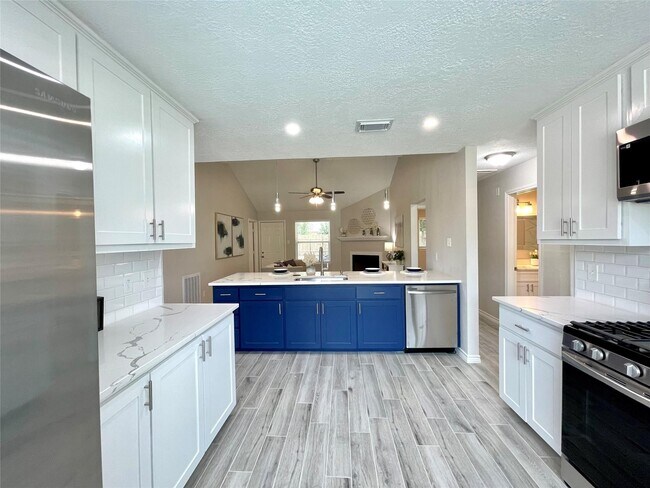 Building Photo - 18635 Andalusian Dr