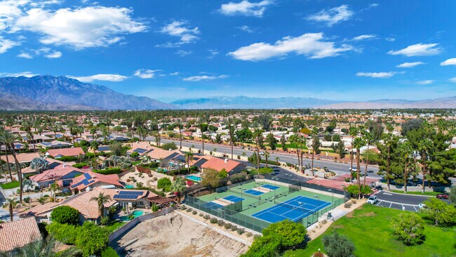 Building Photo - 166 Wimbledon Ct