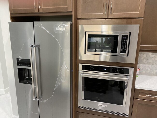 Building Photo - 4685 Estates Cir