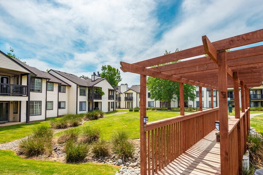 Chinook Park Apartment Homes 320 Chinook Ave Enumclaw WA 98022