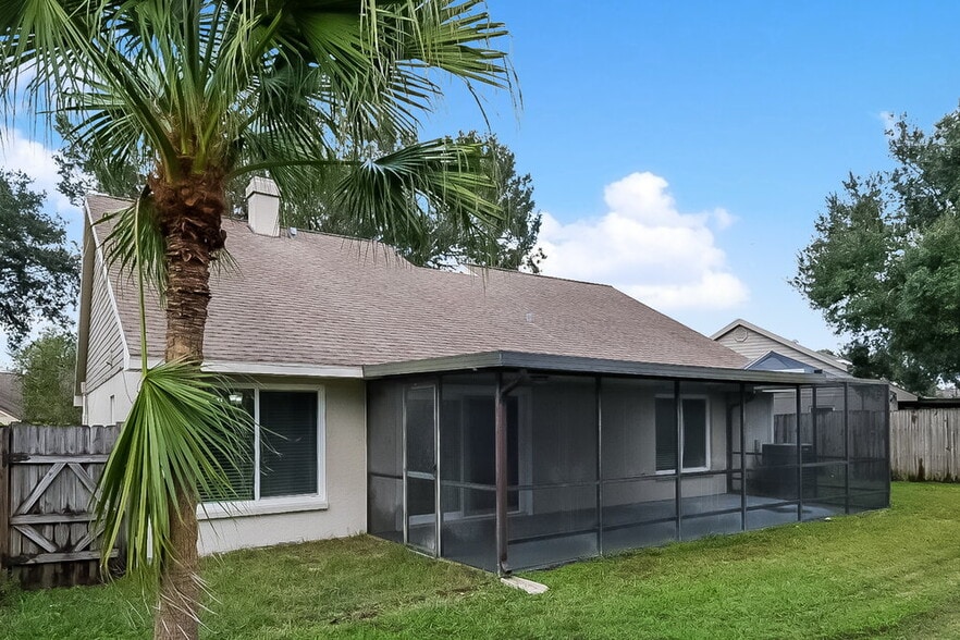 Building Photo - 1111 Tuxford Dr