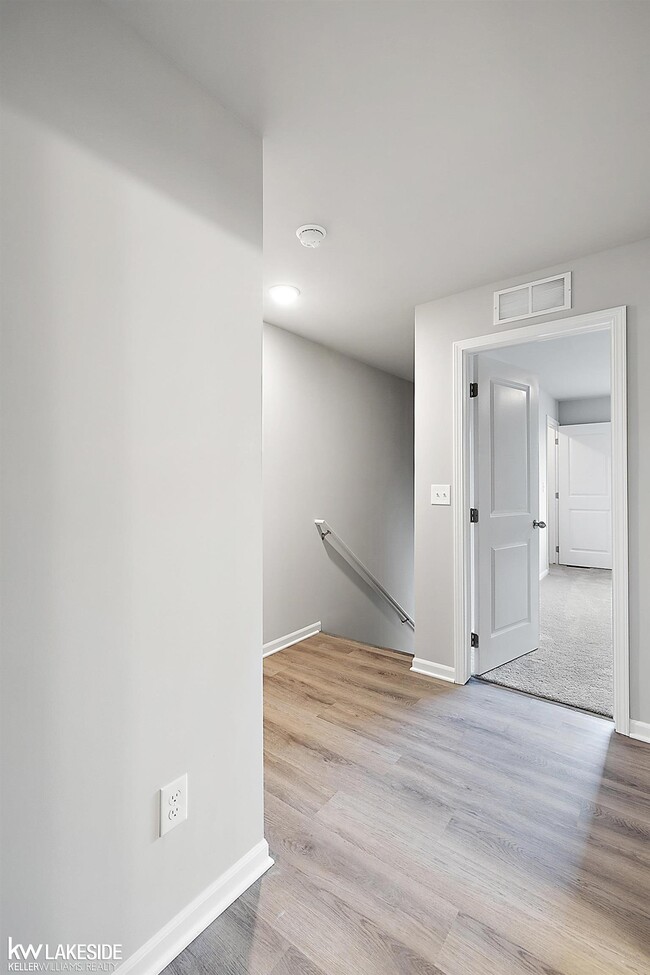 Building Photo - 51410 Tides Dr