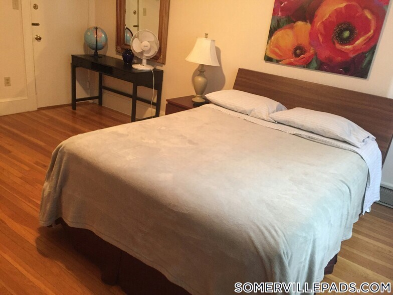 Building Photo - 402 Highland Ave