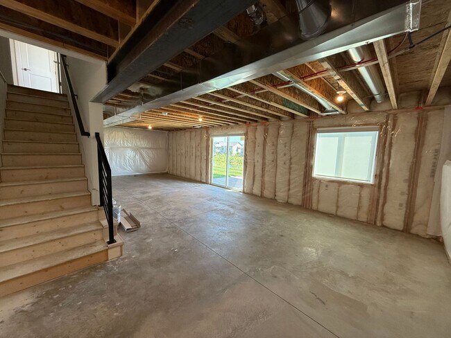 Building Photo - Luxury New Construction Home - Gorgeous Po...