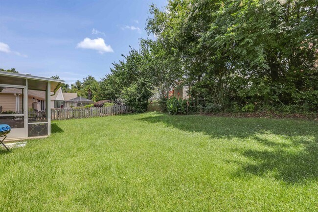 Building Photo - 1583 Applewood Way