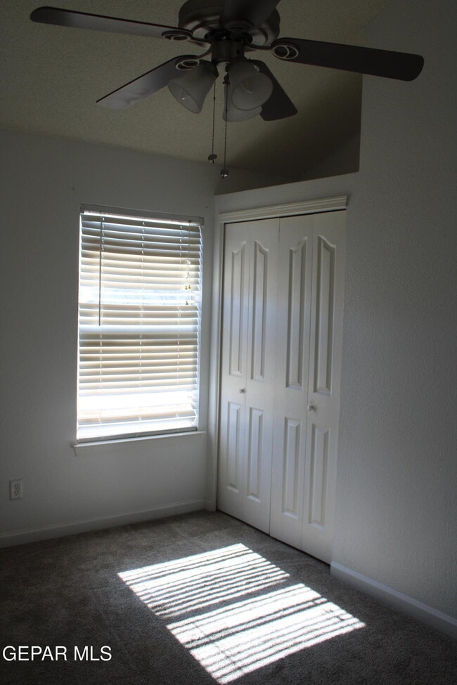 Building Photo - 12516 Twin Leaf Dr