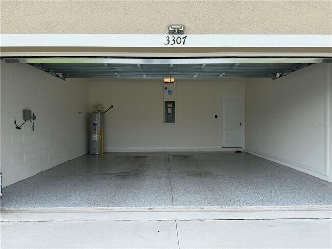 Building Photo - 3307 Wynwood Forest Dr