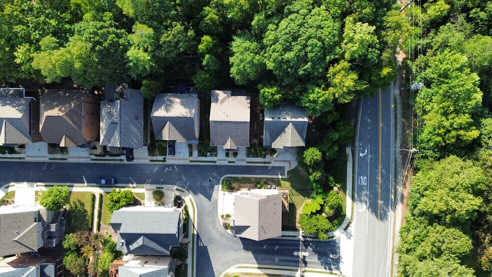 Building Photo - 7955 Magnolia Sq