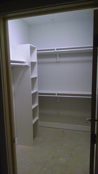 Building Photo - 617 Pierce St