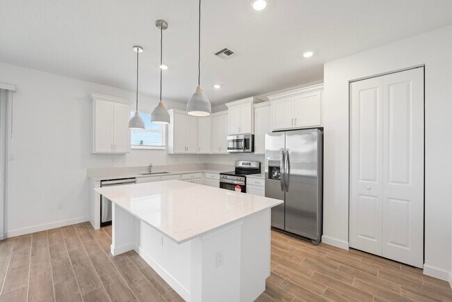 Building Photo - 3538 Angler Dr