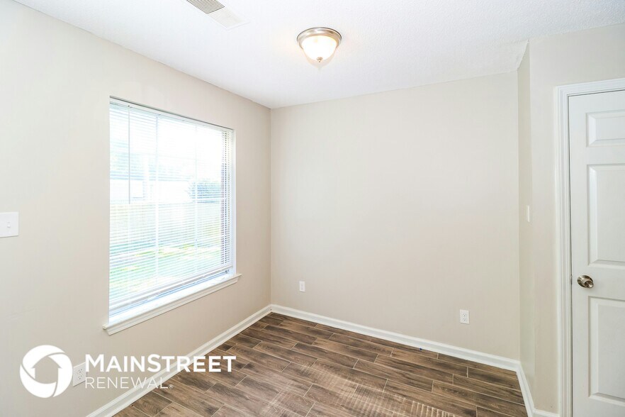 Building Photo - 4441 Longtree Cove