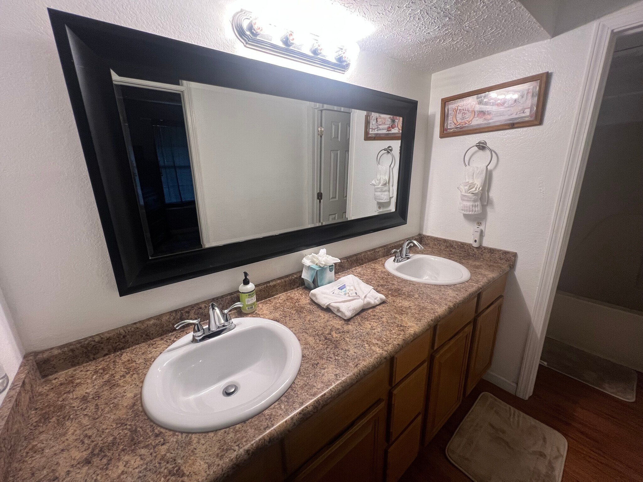 Building Photo - 12 Scenic Ct