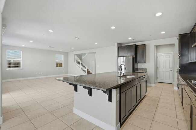 Building Photo - 75 W Pasqua Ct